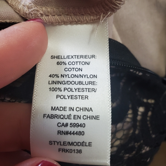 Black lace romper - Picture 11 of 13